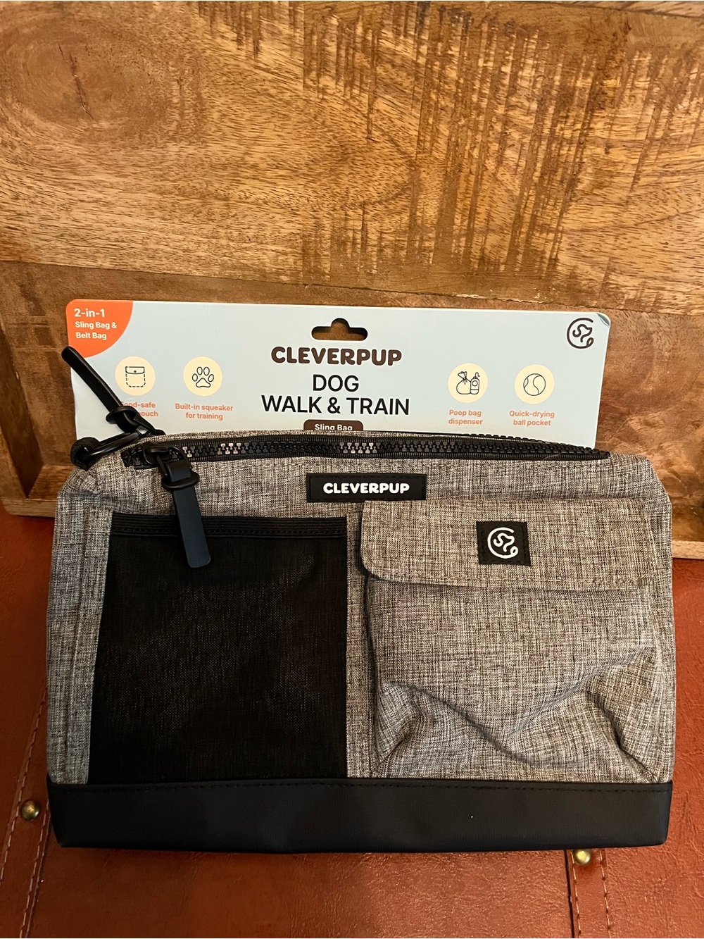 Cleverpup, Dog Walk and Train Sling Bag - Hands-Free 2-In-1 Treat Pouch, Grey